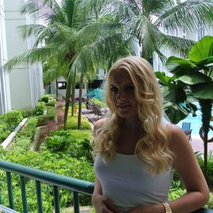 Meet your Posher, Andžela